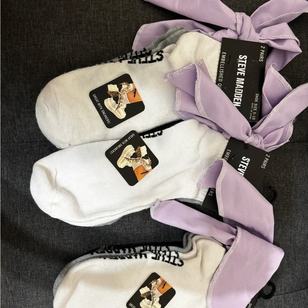 Steve Madden Women's Gray and Lavender Socks